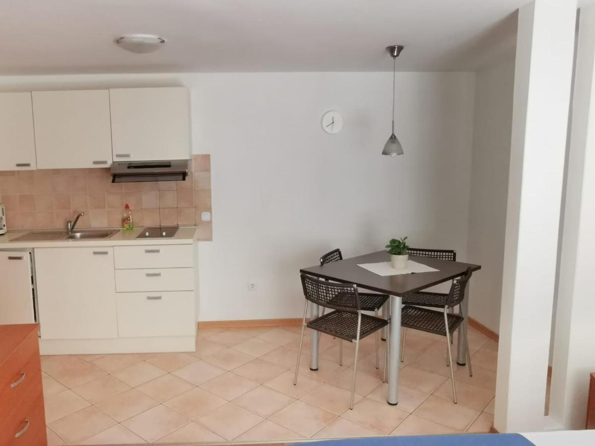 Apartments By The Sea Cres - 13312 Esterno foto